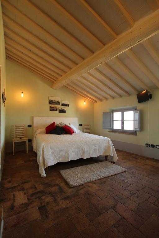 Scalette Di Piazza B&B Montalcino Habitación foto